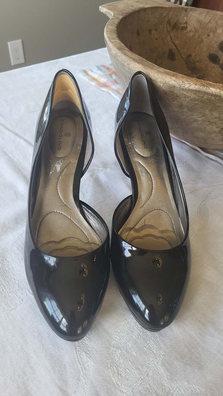 Bandolino Black Patent Leather D'Orsay Pumps Size 7.5M